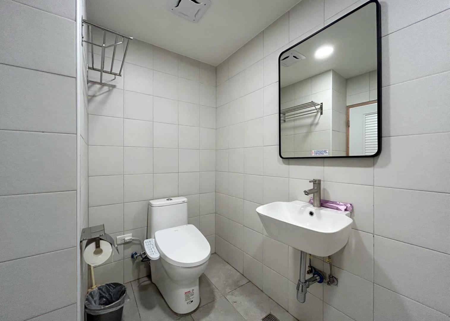 טאינאן Yan Bin Hotel מראה חיצוני תמונה