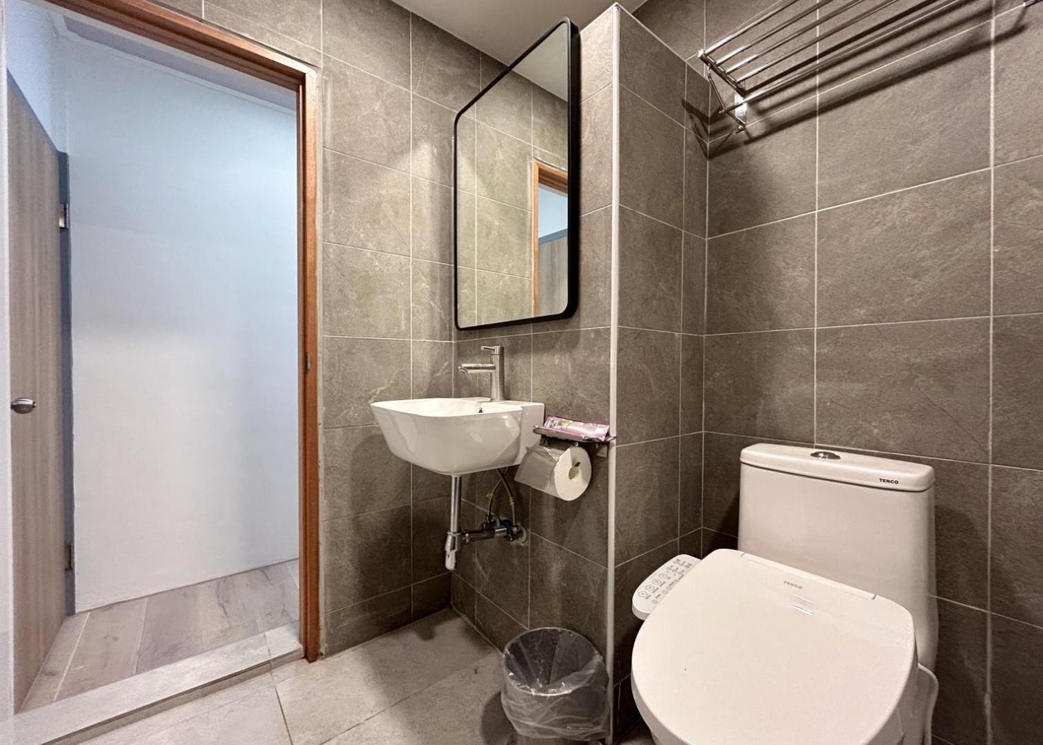 טאינאן Yan Bin Hotel מראה חיצוני תמונה